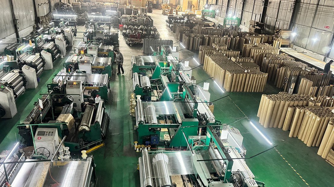 Horizon Metal wire mesh production workshop with weaving equipment